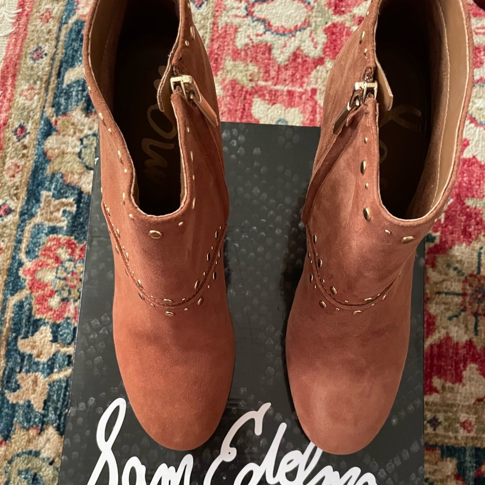 Sam Edelman size 10,Brown Suede Booties, almost new, great condition